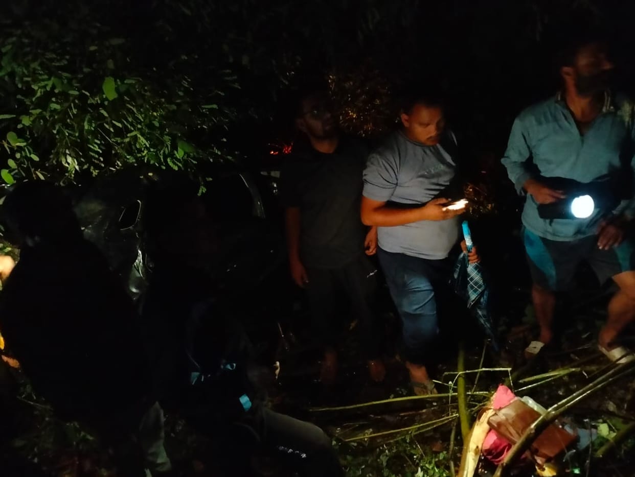 Uttarakhand Accident Car falls into a ditch on Nainital Highway in Chamoli Karanprayag two women died