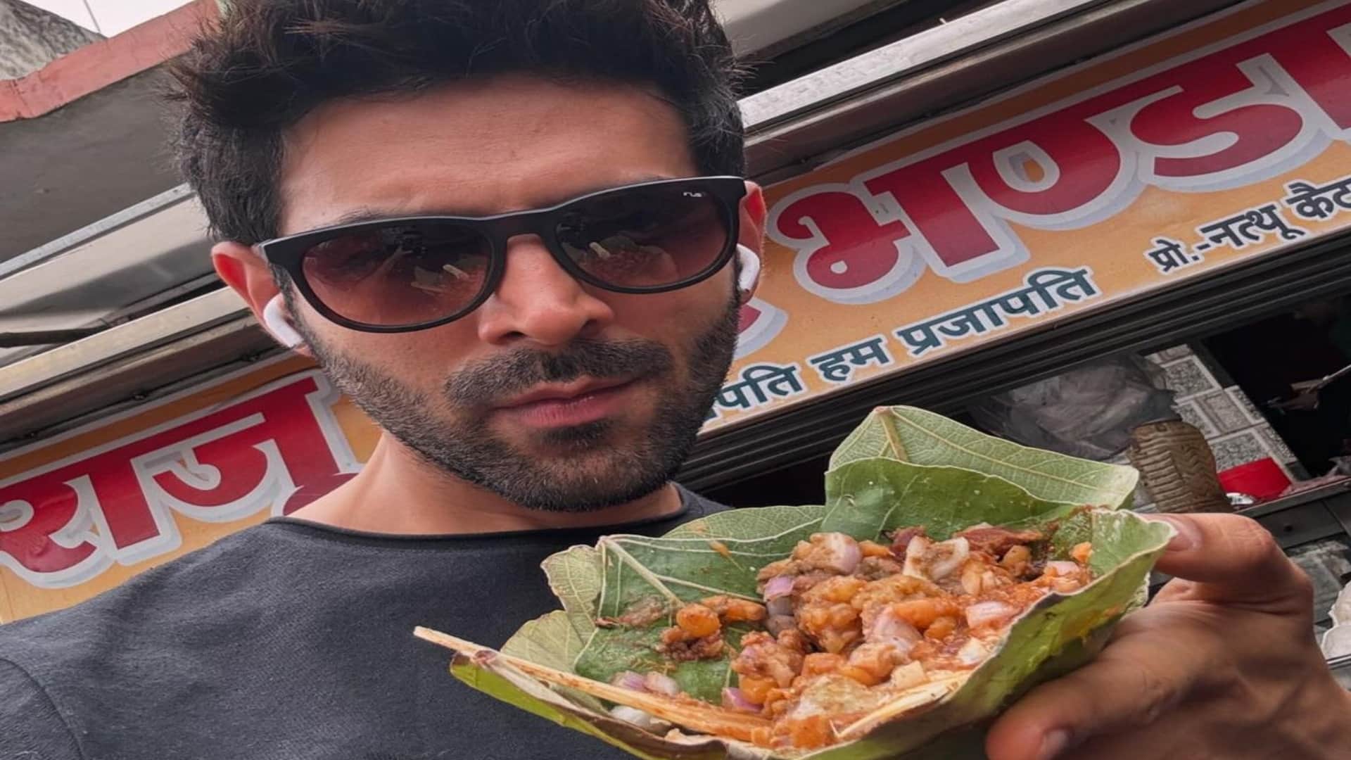 Kartik Aaryan aka Rooh baba Enjoys Local Street Chaat In Orchha Amid Bhool Bhulaiyaa 3 Shoot See viral Photos