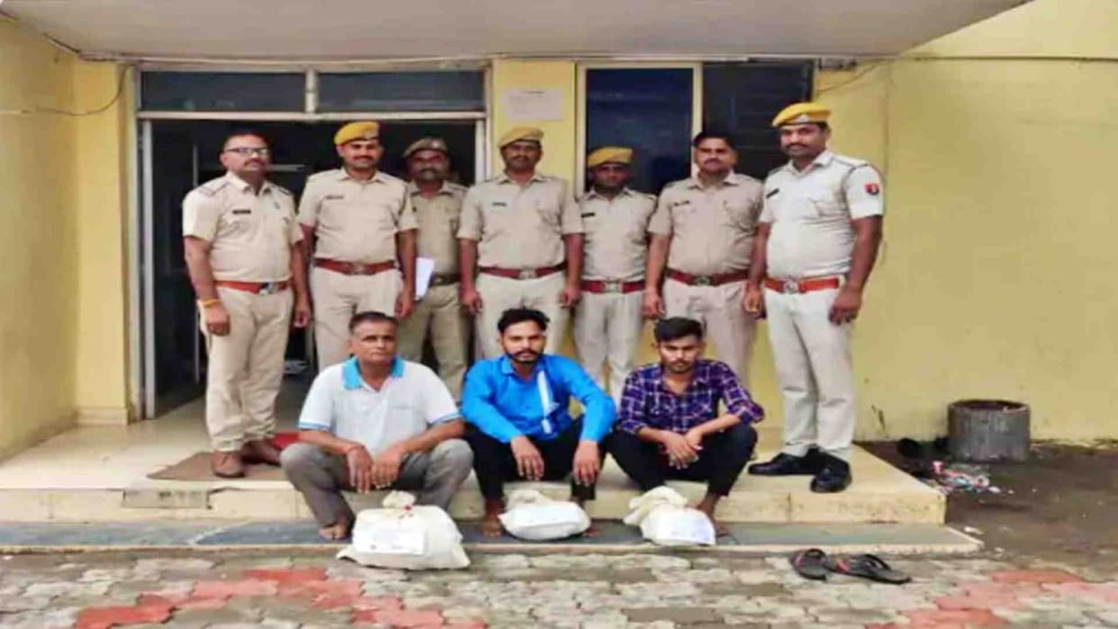Sirohi News: Three smugglers arrested for gold worth Rs 70 lakh at Ratanpur border