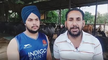 Harbhajan Singh of Una selling milk of 20 cows and 6 buffaloes and earning good income