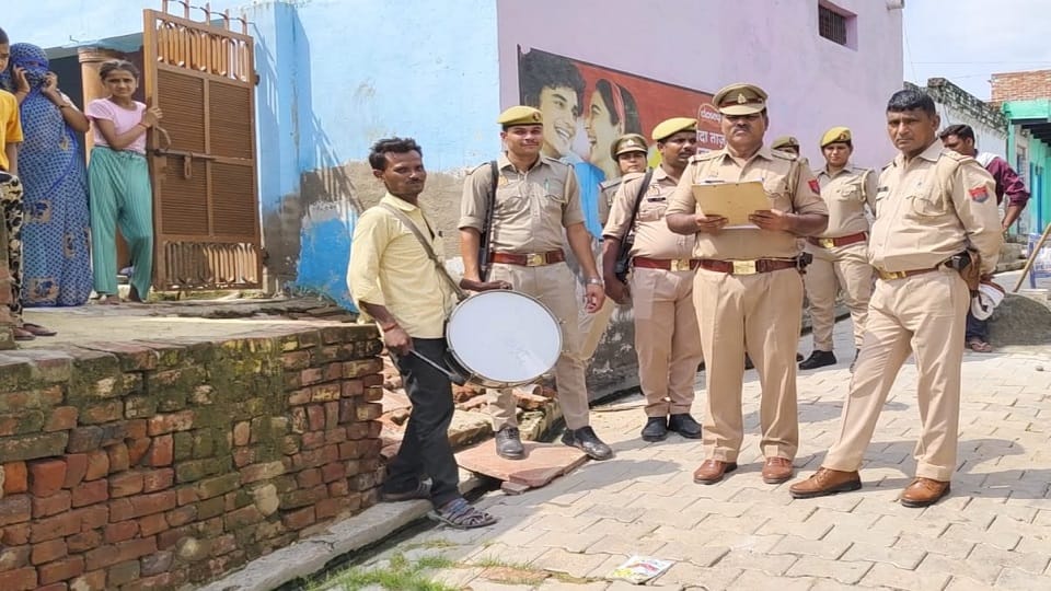 Reward declared on absconding accused of ration dealer murder case