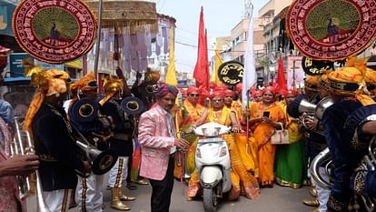 Jagannath Yatra: Lord Jagannath appeared on the Nandi Ghosh chariot with both his hands extended to the devote