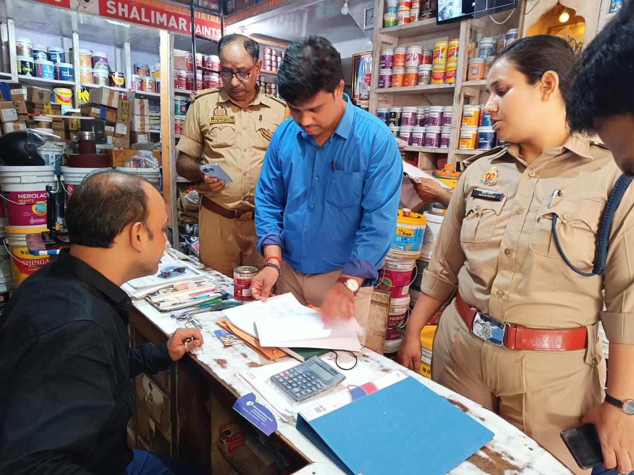 Four guest houses of yellow zone closed in kashi Vishwanath Dham Varanasi