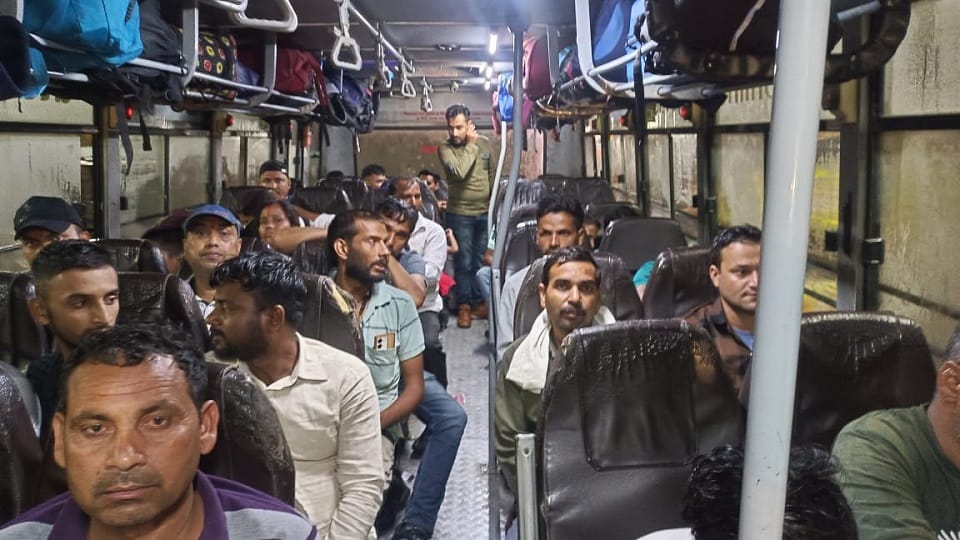 45 passengers spent the night in the municipality night shelter in champawat