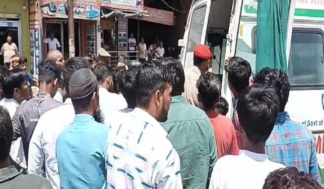 Baghpat: Retired ward boy crushed by truck on National Highway, driver absconds with truck