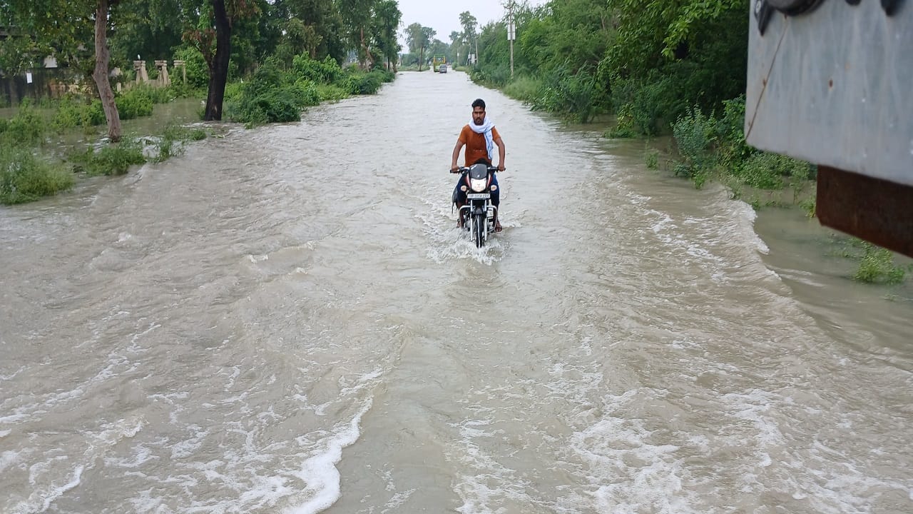 more than 100 villages affected by floods in Lakhimpur Kheri