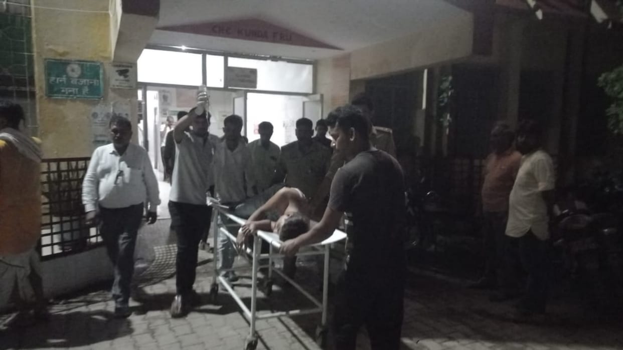 Tiny branch operator shot, looted in Pratapgarh