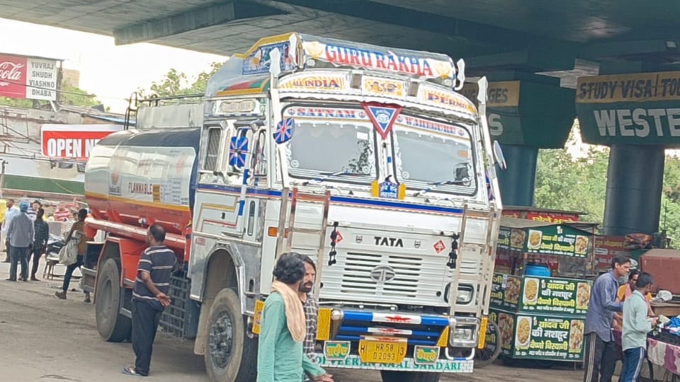 petrol tanker crushed woman in Ambala