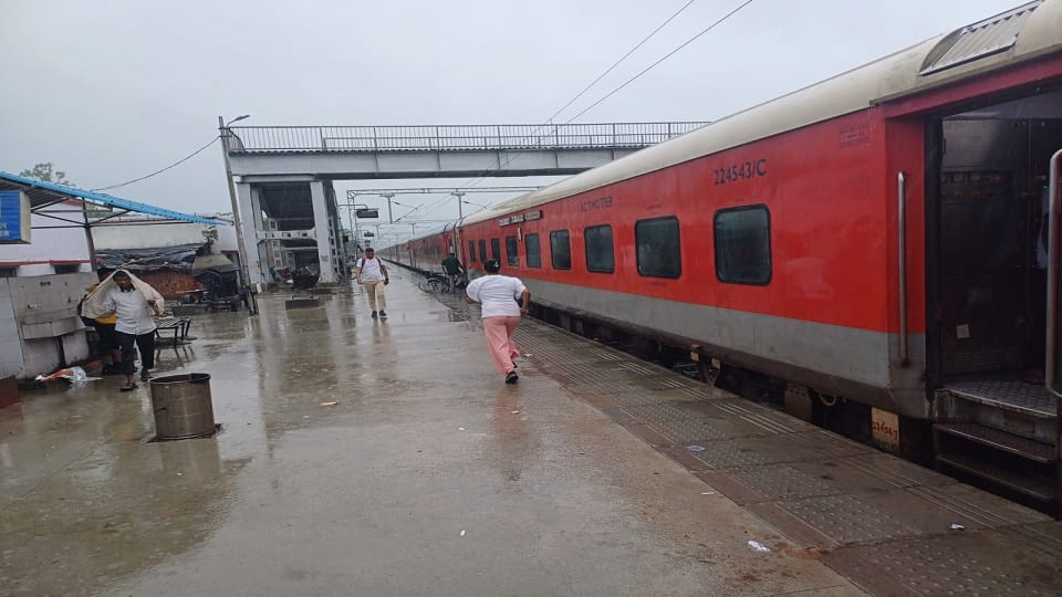 Lalkuan railway track submerged in water after heavy rains