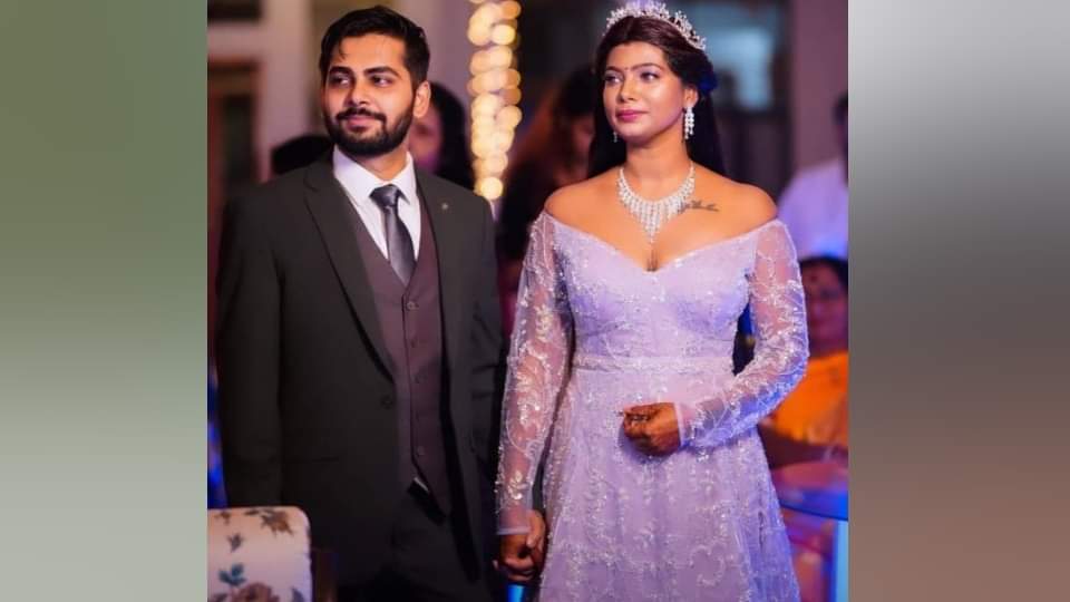 Up Couple Suicide Case Update Sanchita Father Broke Down Over Daughter's Stubbornness News in Hindi