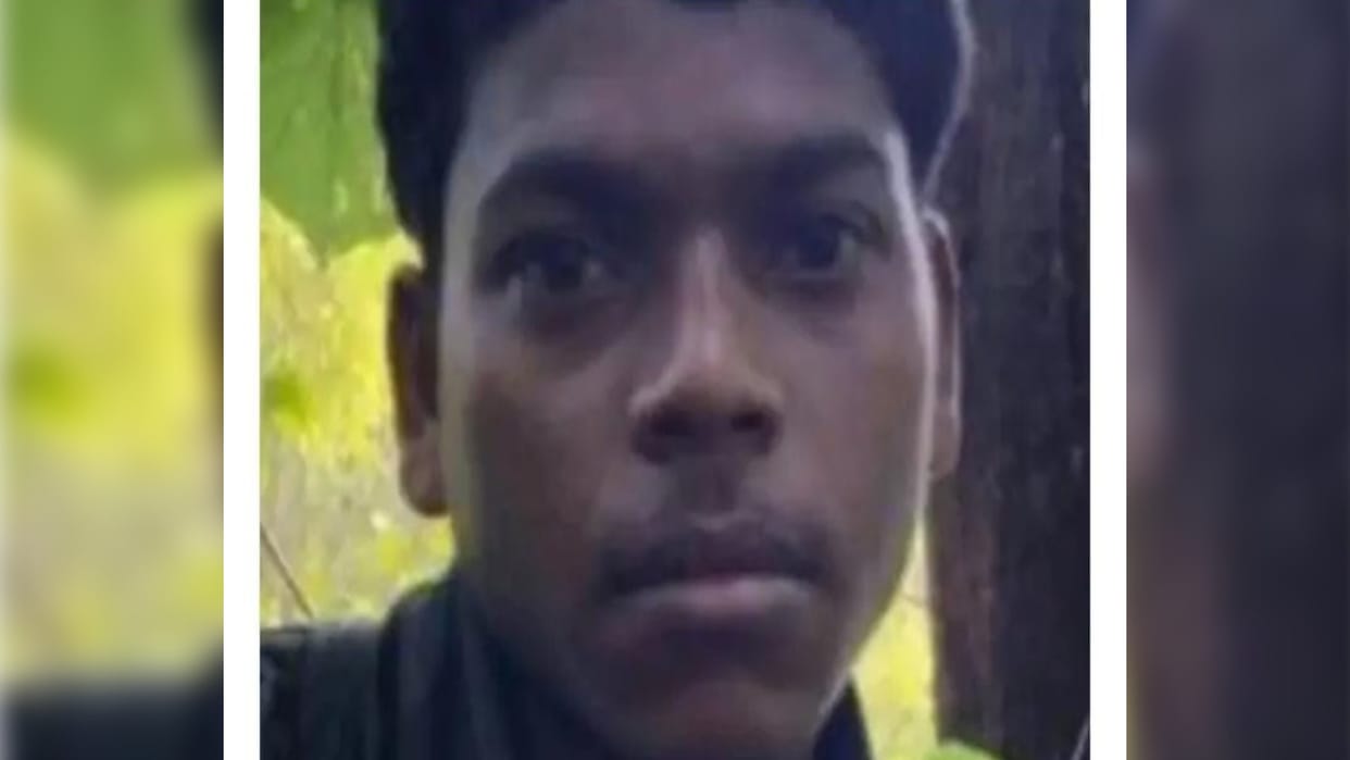 Balaghat Naxalites Encounter News Soldiers Killed Naxalite Carrying a Bounty of 14 Lakhs