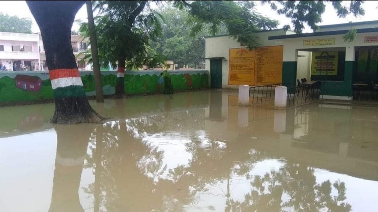 Waterlogging in Model School Rajgarh, danger to life due to electric current