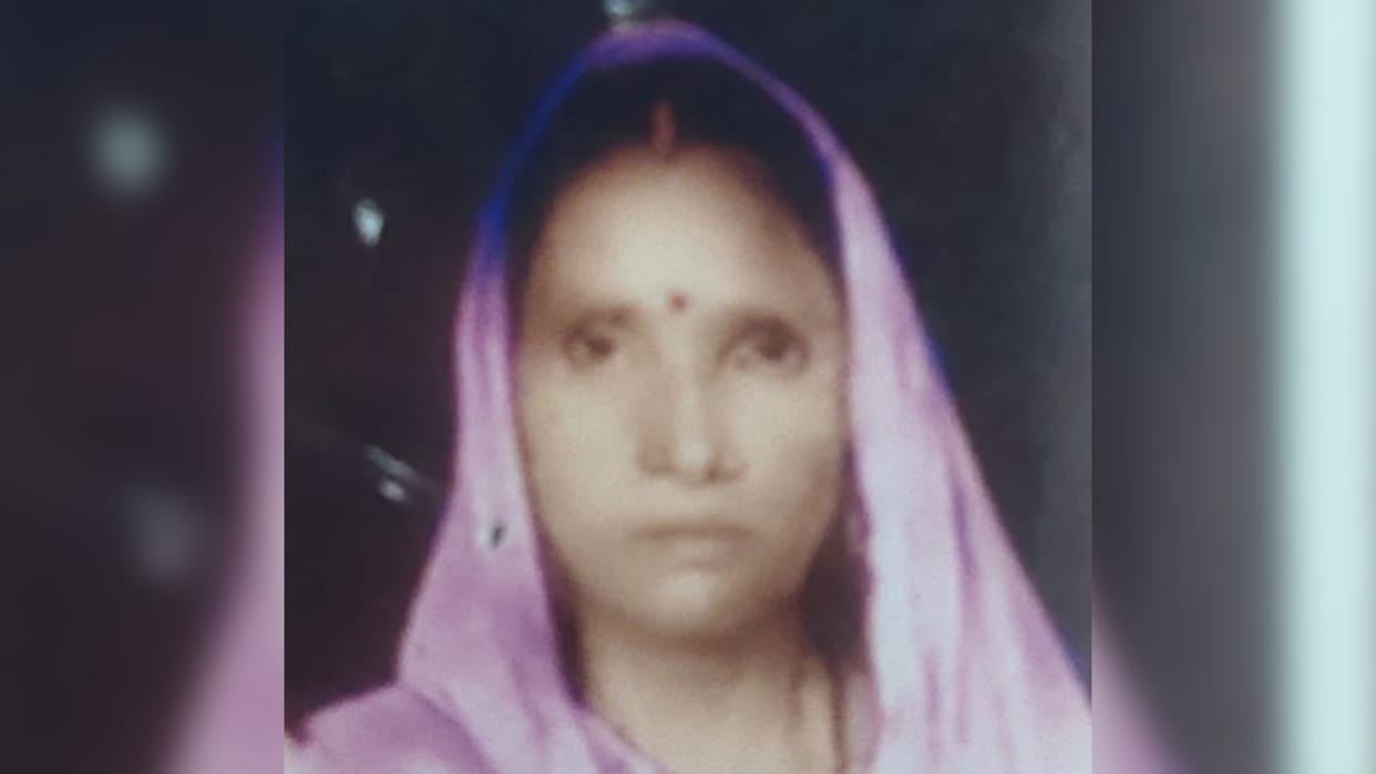 Woman dies after being stabbed in ballia went resolve fight between youths tension the village