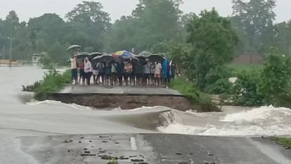 water level of Sharda reached above the danger mark due to heavy rain in Pilibhit