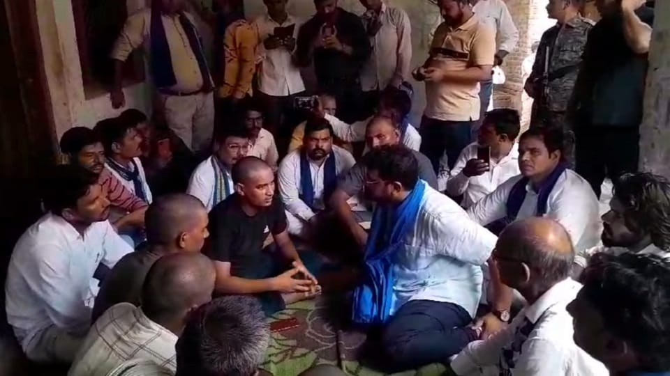 MP Chandrashekhar Azad came to Aligarh and Hathras