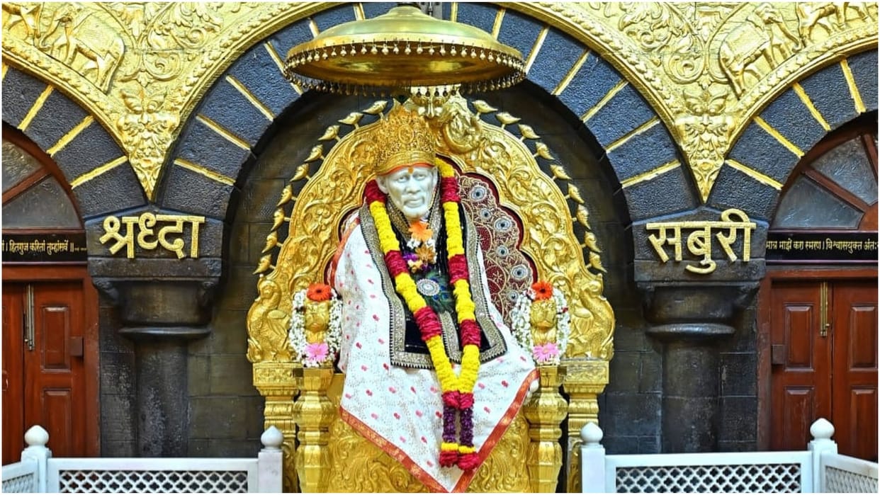 IRCTC Shirdi Tour Package under 6000 Rs Visit Shirdi Sai Baba