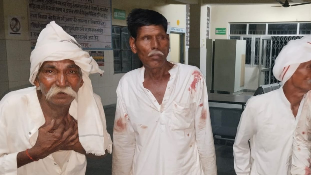 groom and bride relatives clashed over dancing with lady dancers in Shahjahanpur