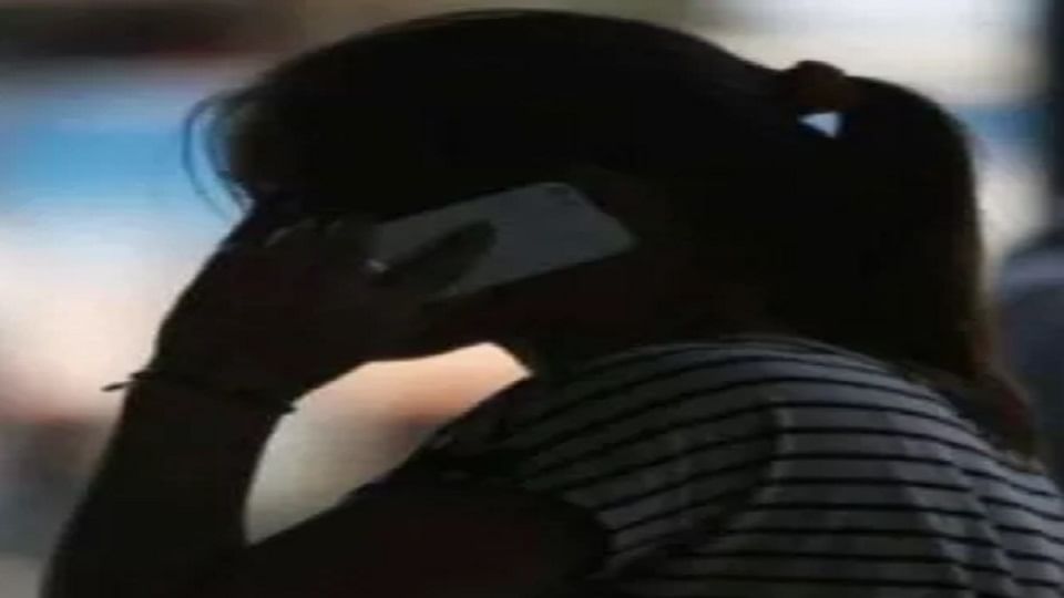 Got Robbed In Love... Started Talking On The Phone, Took Vows And