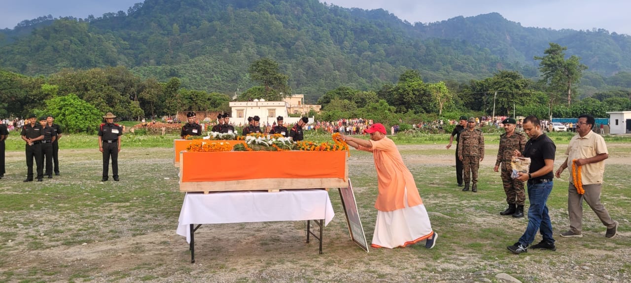 Kathua Terrorist Attack Soldiers Anuj Negi Martyr Before celebrate his first wedding anniversary
