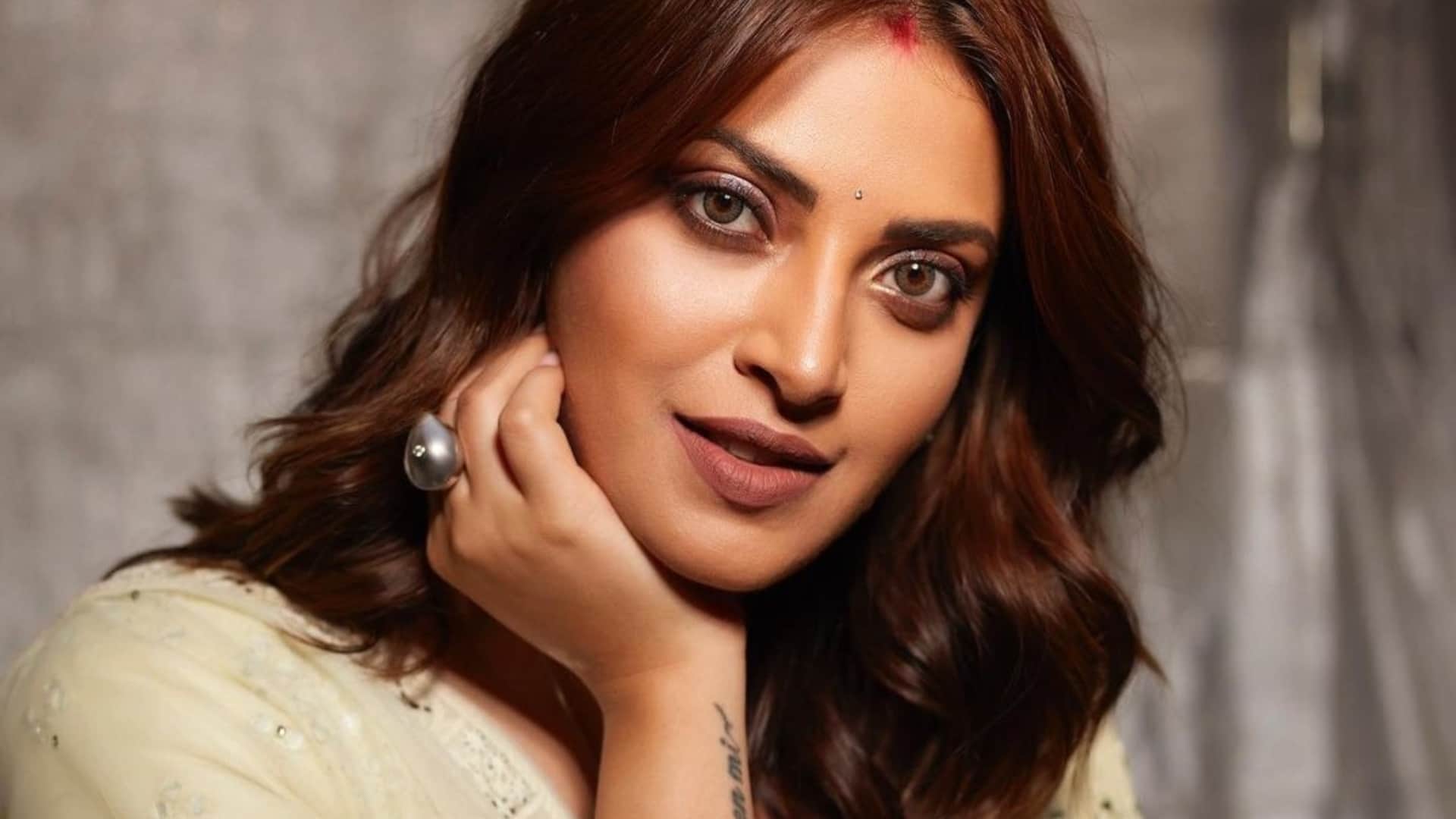 Mixture is New Action Thriller Series Mixture starrer Anushka Ranjan with Aahana Kumra