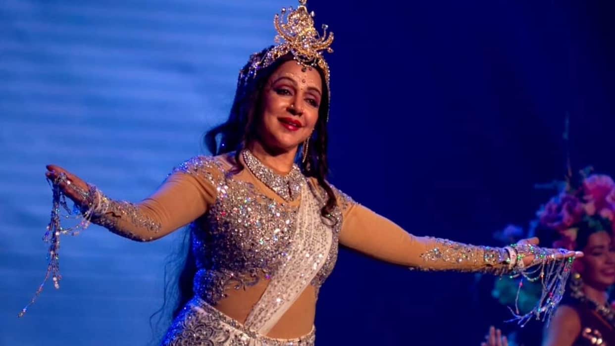 Hema Malini will present Durga dance drama 22 colleagues will accompany her