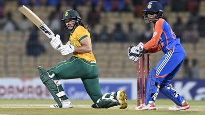 IND-W vs SA-W: India defeated SA-W. Africa was bowled out for 84 runs and then won the match by 10 wickets