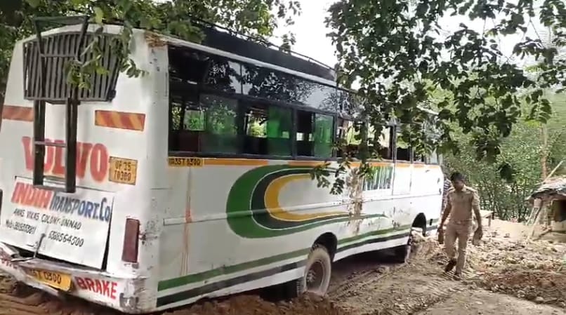 Hardoi Accident, Uncontrolled bus ran over seven people, four died, accident happened due to steering failure
