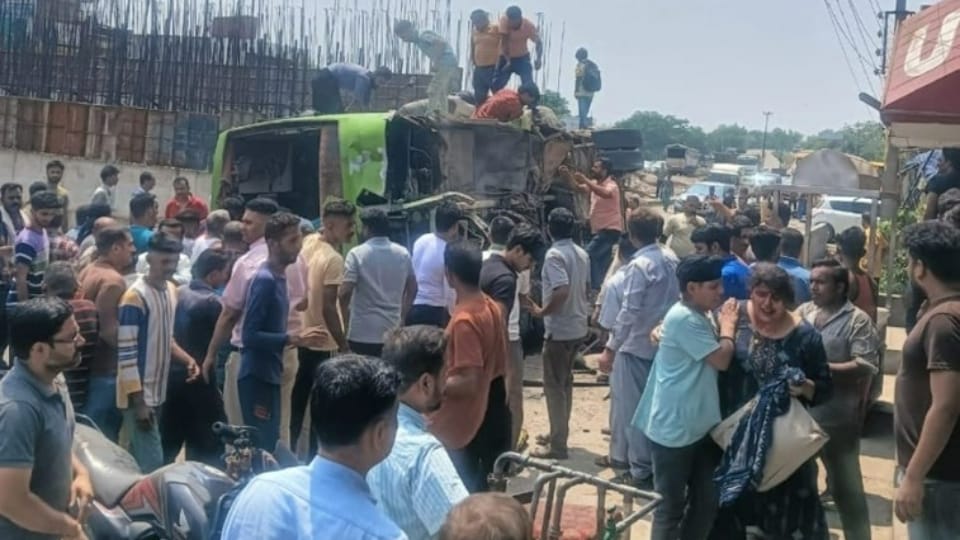 Kathua Accident : Bus overturned on Jammu Pathankot National Highway in Dayalachak