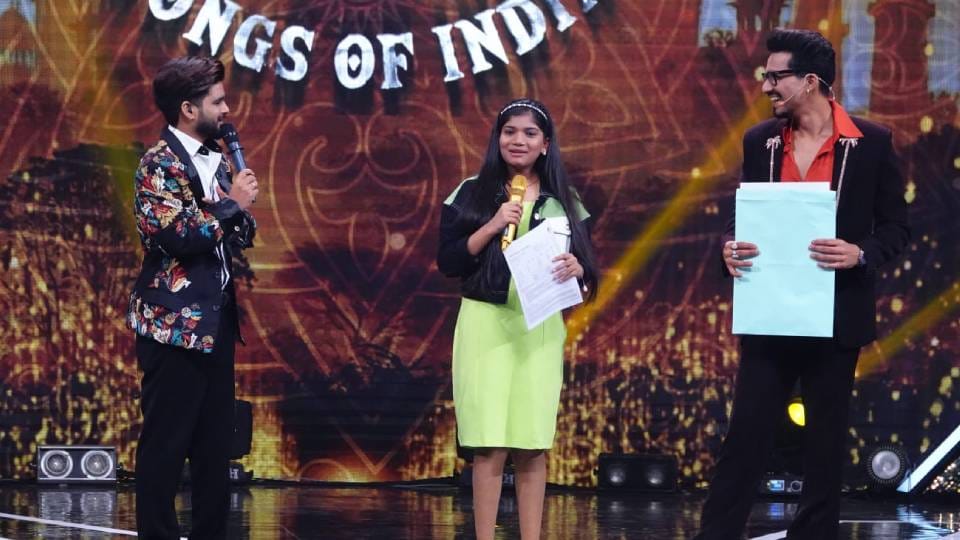 Kasganj daughter Khushi Nagar created record in Super Star Singer will now perform live concerts in America