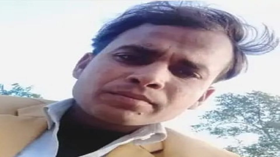 Young man dies due to electric current running through the pole
