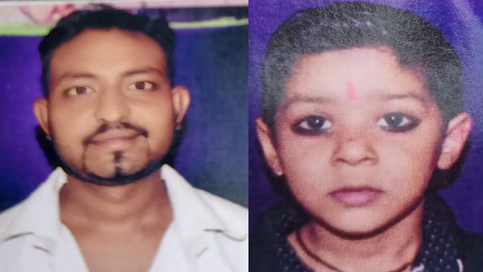 Uncontrolled bike collides with a tree in Agra Father and son died in accident