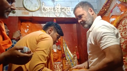Raebareli: Rahul Gandhi offers prayer in Churwa Hanuman Mandir in Raebareli.