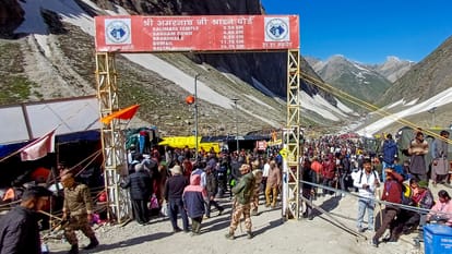Amarnath Yatra : Terrorist attacks could not dampen enthusiasm of Baba Bafarni pilgrims