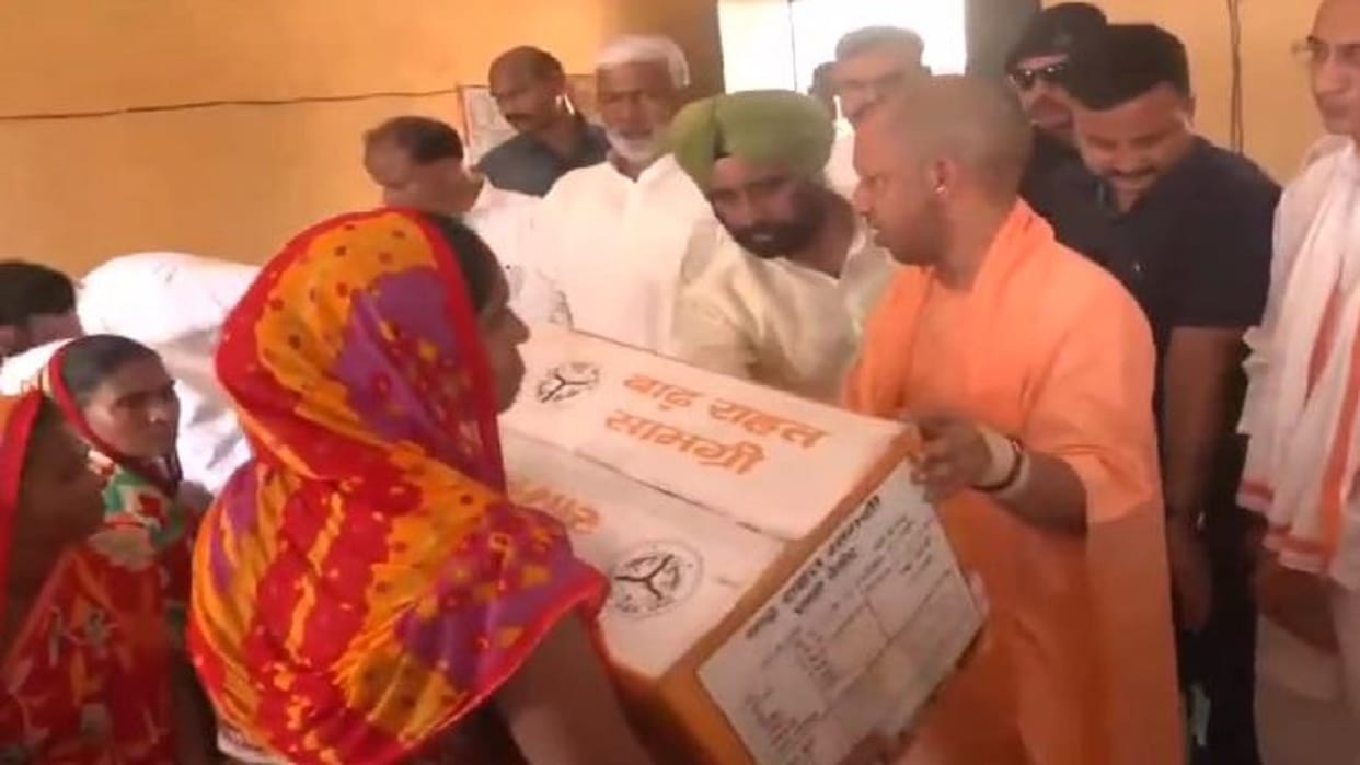 CM Yogi Adityanath reached flood affected Pilibhit