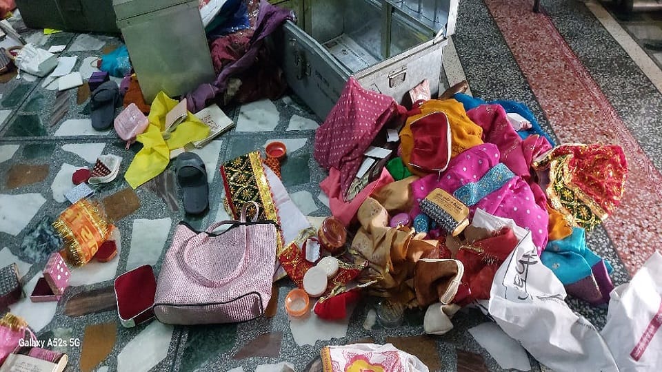 Theft in a house in Haldwani uttarakhand
