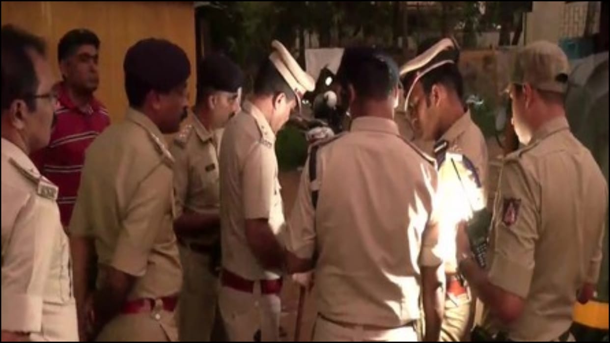 karnataka SIT searches activist Thimarody home in Dharmasthala case