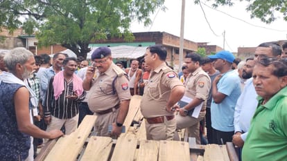 Jalaun: Mother and child died during delivery