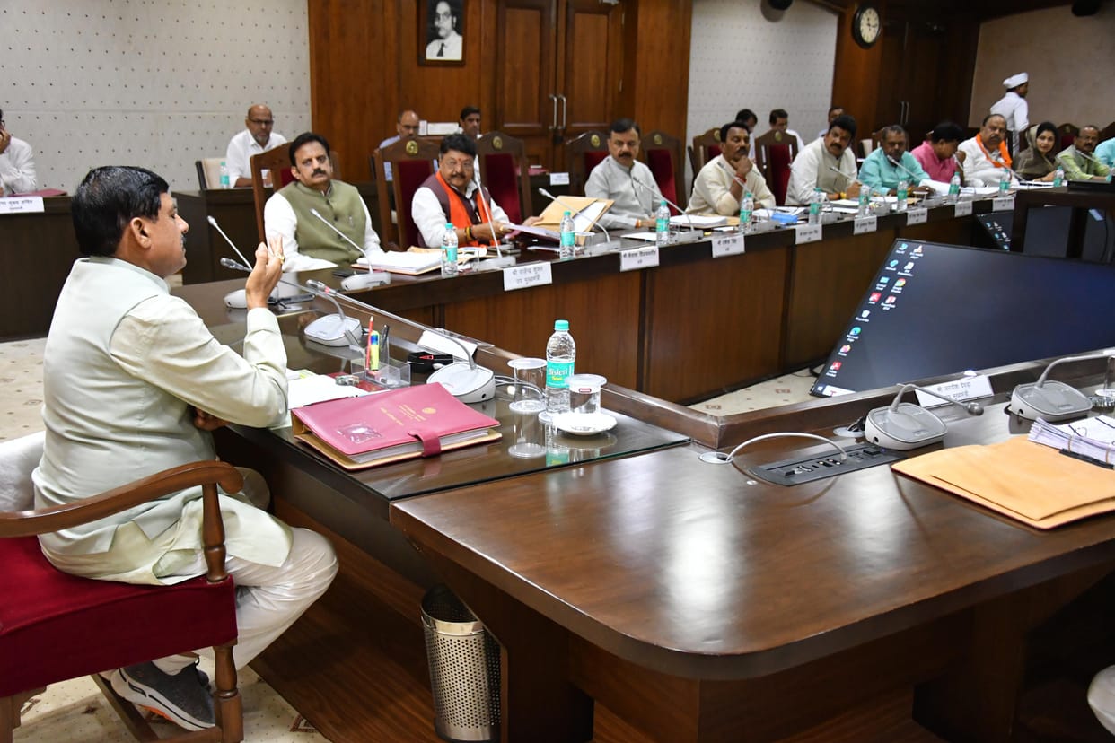MP News: Mohan Cabinet's decisions: Cremation of democracy fighters with state honours, e-cabinet approved