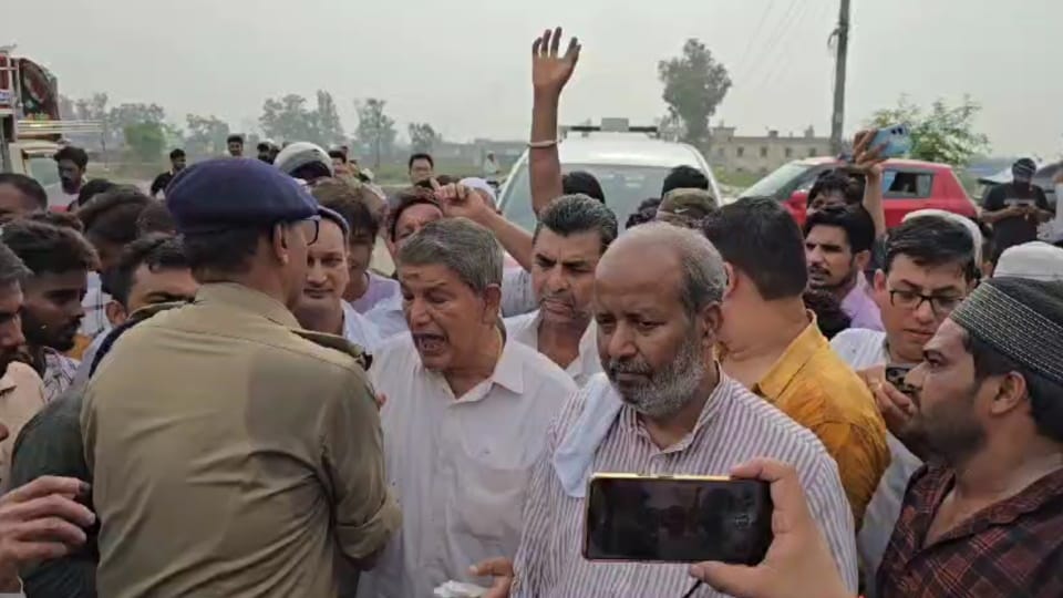 Uttarakhand By Election 2024 Police Stop Former CM Harish Rawat going to Libberheri Ruckus