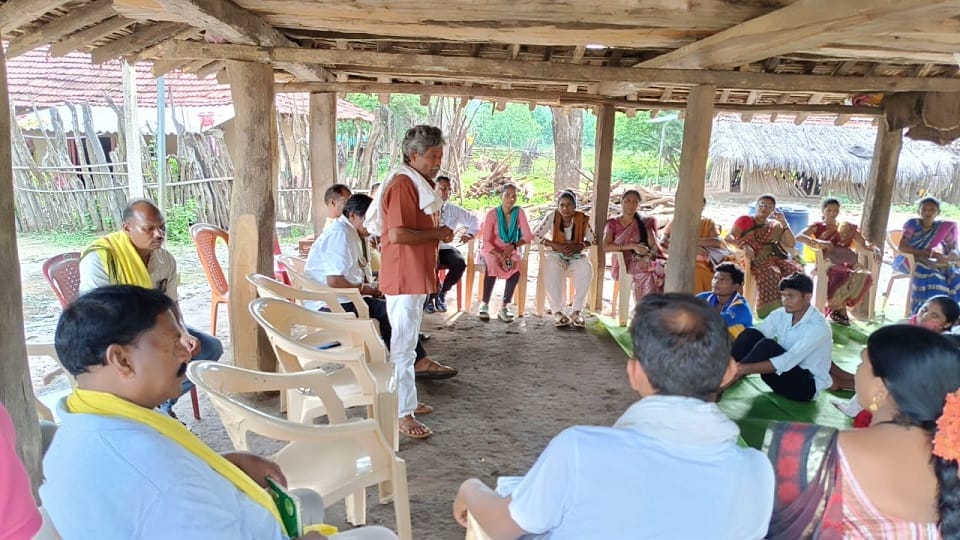 सर्व आदिवासी समाज की बैठक