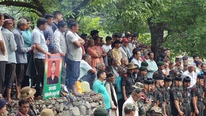 Kathua Terrorist Attack Uttarakhand Five Martyrs Funeral Held Today Family Crying Photos