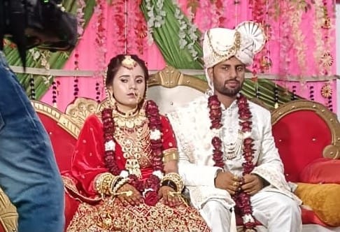 Bride became widow 24 hours after marriage Groom died while sleeping on the sofa screams in the house
