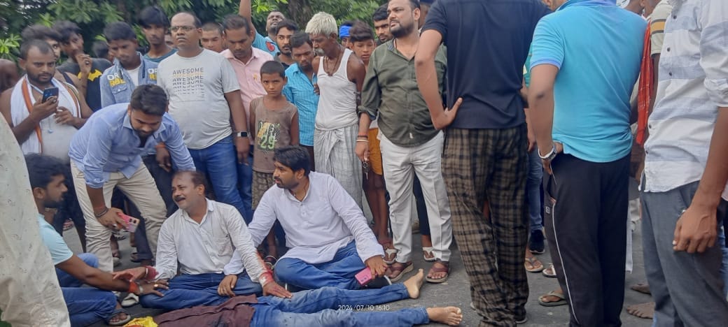 Bihar News: Youth dies in road accident in Khagaria; The condition of two people is critical; Bihar News Upda