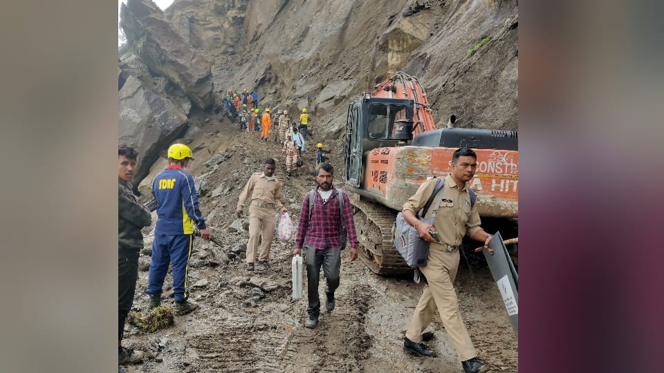 Uttarakhand Badrinath By Election Stuck polling parties said travelled through footpath walked in kilometers