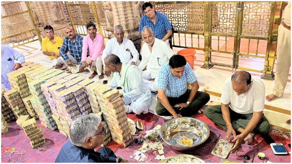 All records broken in Chittorgarh Sanwaliya Seth Temple offering of more than 19 crore received in one month