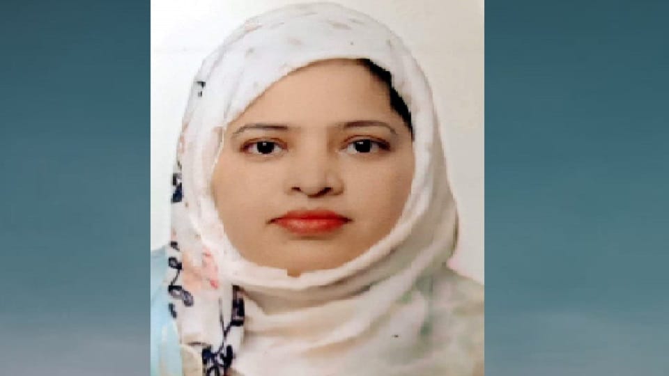 Rampur: teacher jumped in river, husband jumped, online attendance system was in tension
