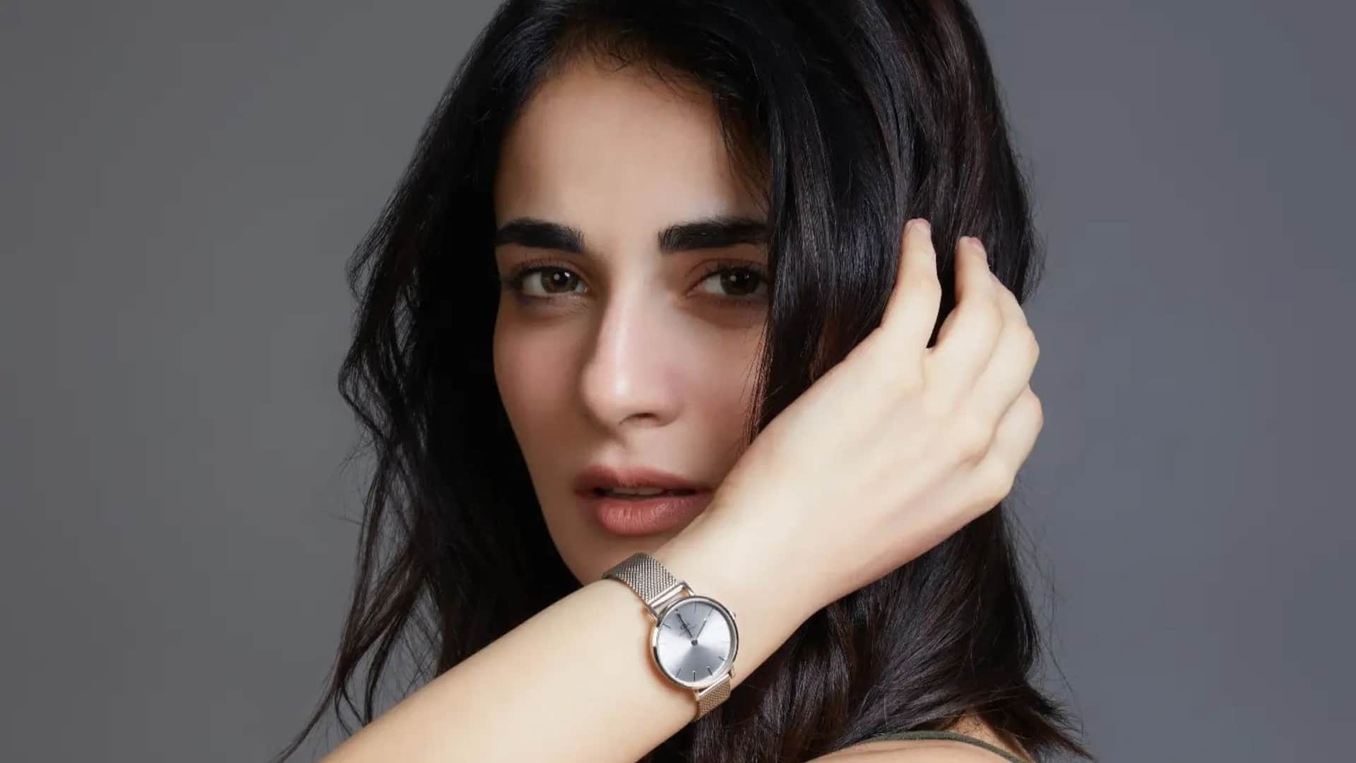 know about box office collection of Radhika Madan film Pataakha kuttey angrezi medium ahead of Sarfira release