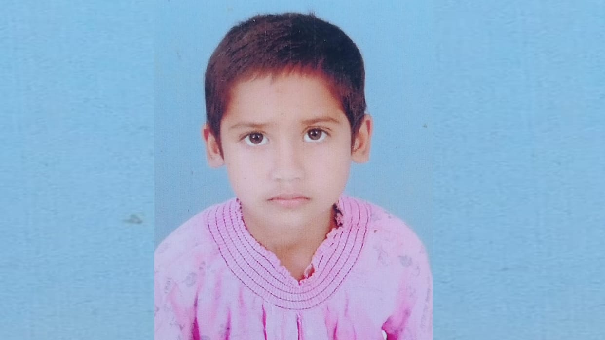 A 9 years old child died because of current flow in a electric pole in Bachhrawan Raebareli.
