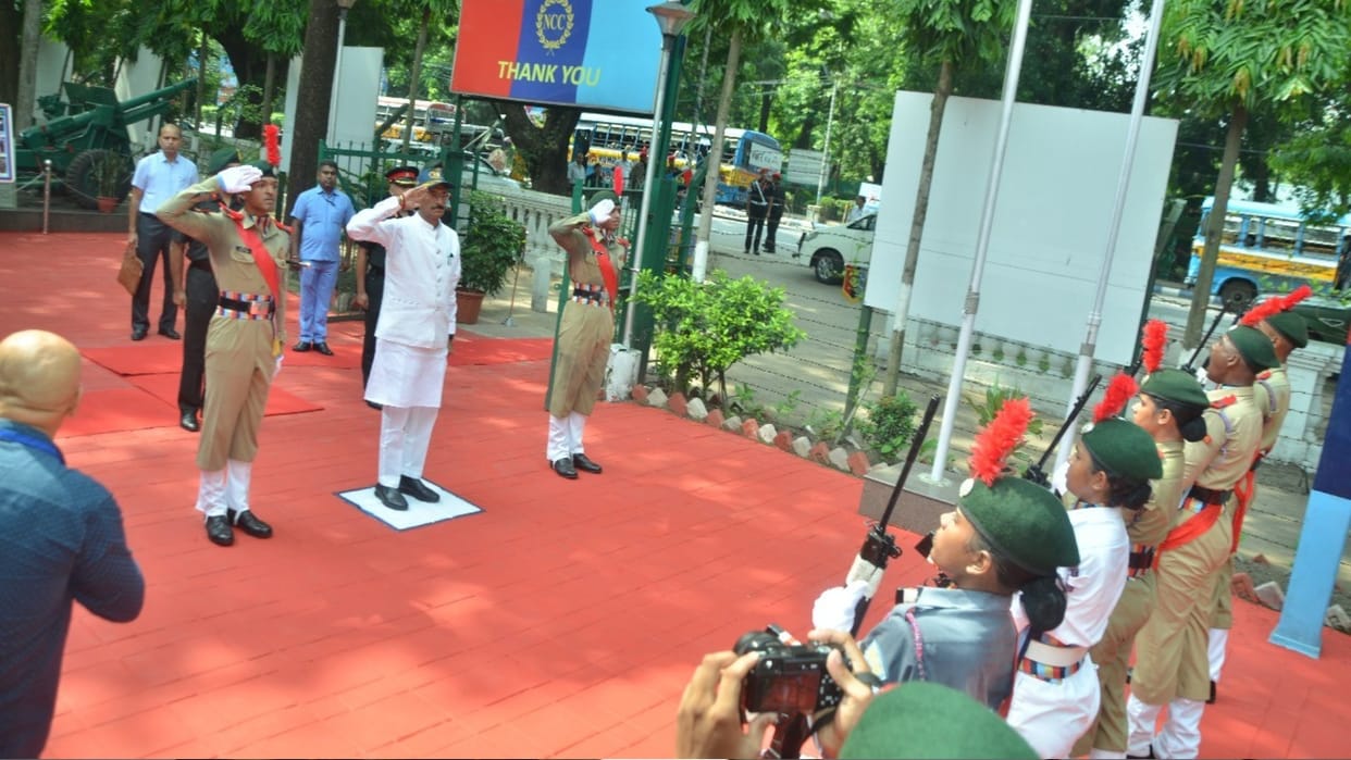 Minister of State for Defense Sanjay Seth visited NCC Directorate West Bengal-Sikkim, given guard of honor