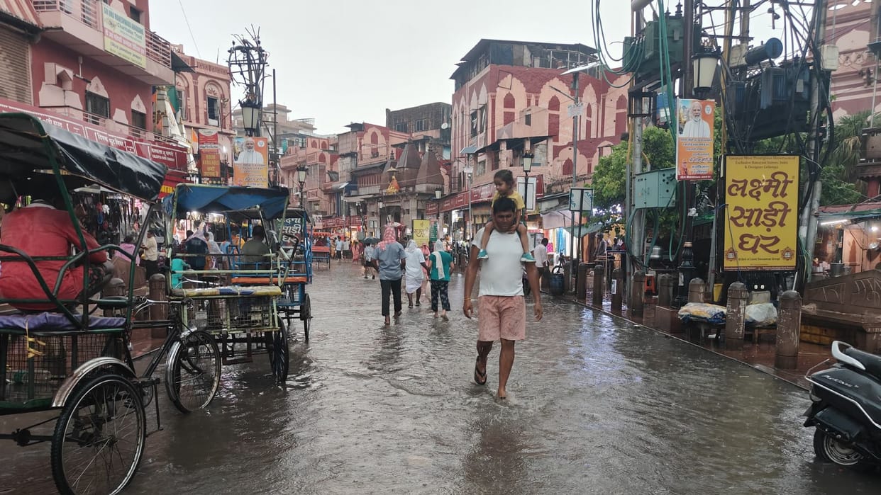 13 people died in Purvanchal due to lightning caused by changing weather